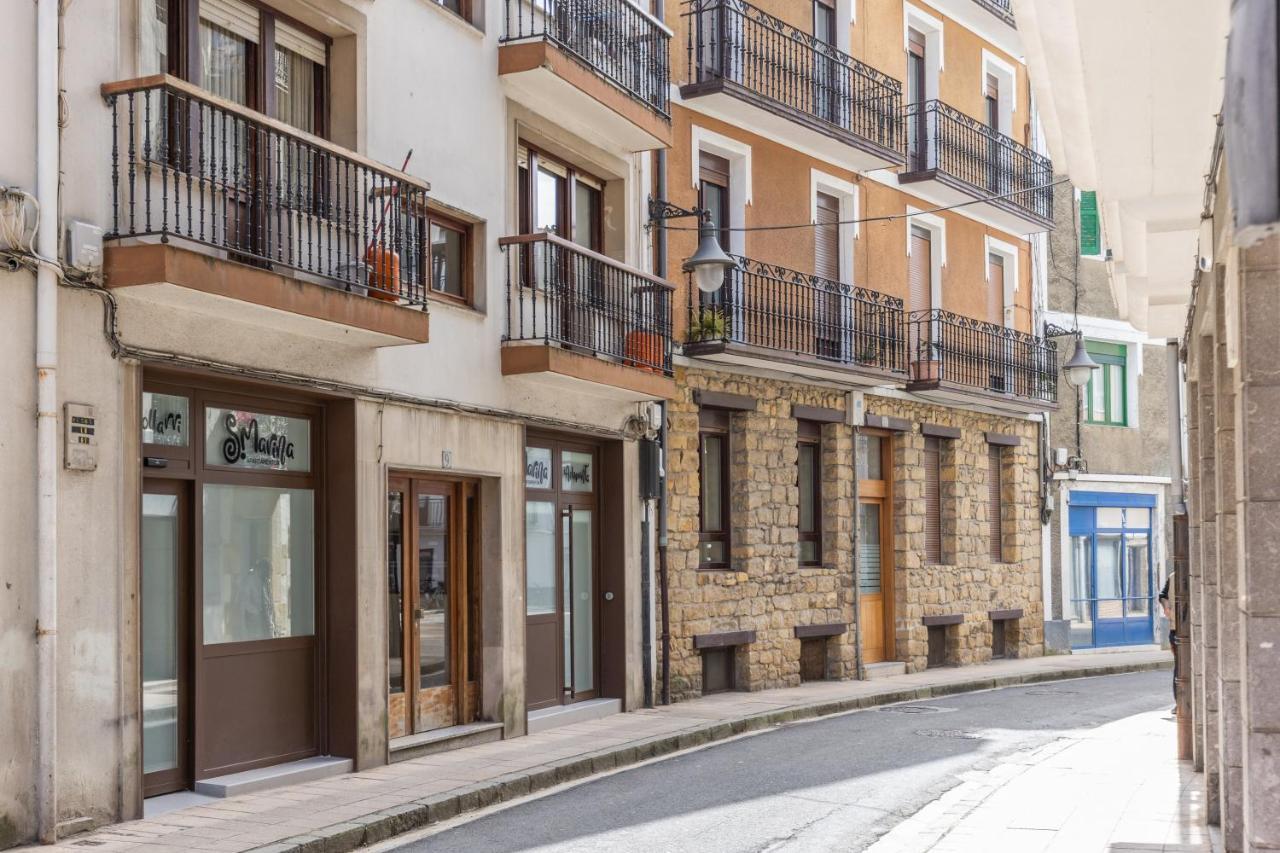 Santa Marina Apartamentuak Zarautz Extérieur photo